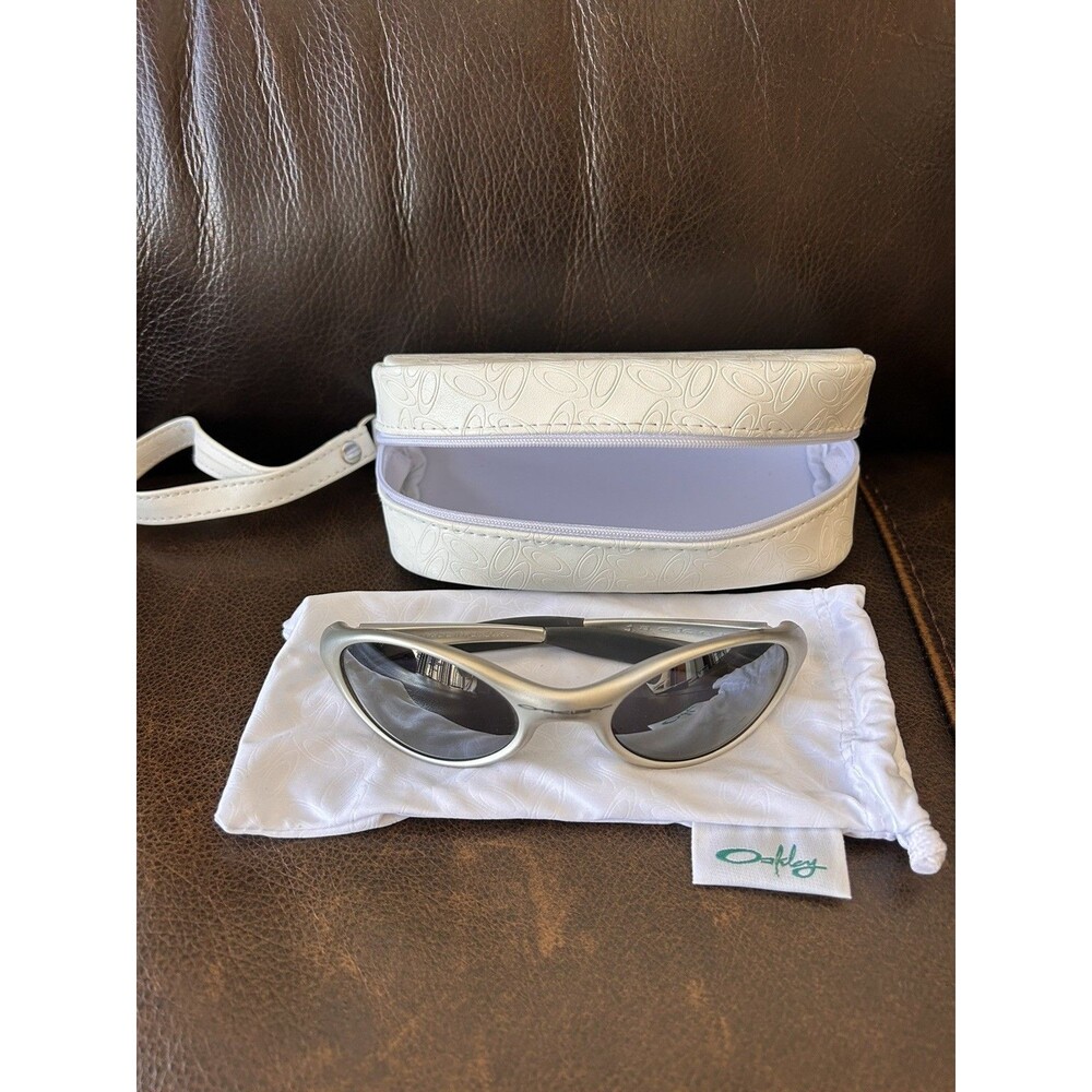 Oakley Eye Jacket 1.0 Sunglasses Pearl Silver Made in USA Original VTG Y2K 1999